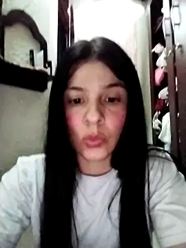 Estefani_32