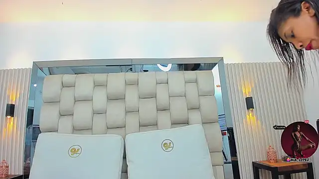 ikia_lopez_ - Ikia_lopez_'s free webcam - UK Sex Cams