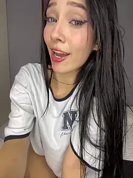 DarlingOneness from StripChat is Freechat
