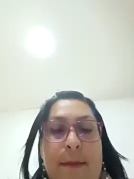 pilar_11-84 on StripChat