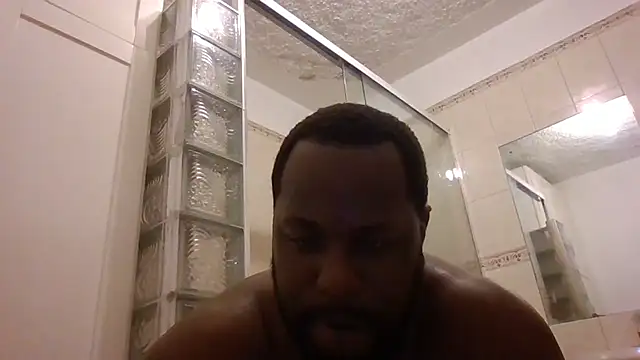 bighood_t - Bighood_T's free webcam