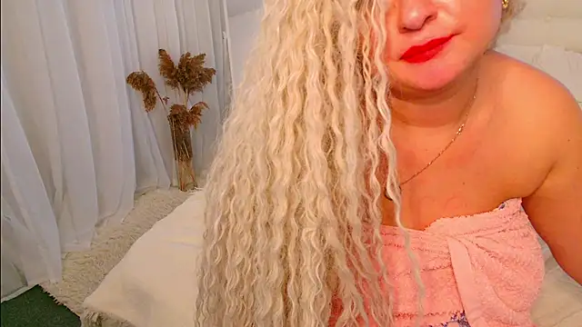 lilit_1love - Lilit_1Love's free webcam - UK Sex Cams