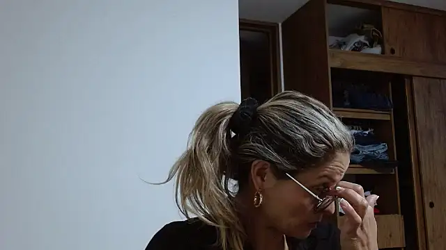 linda-mature43