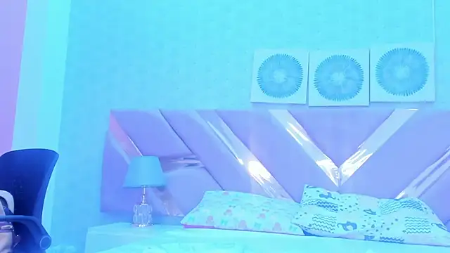 roxyreign - RoxyReign's free webcam