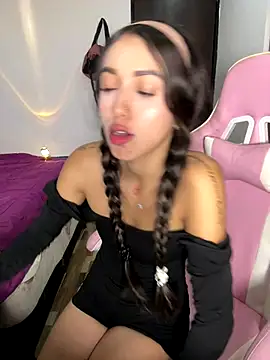 lunaa_kiss19