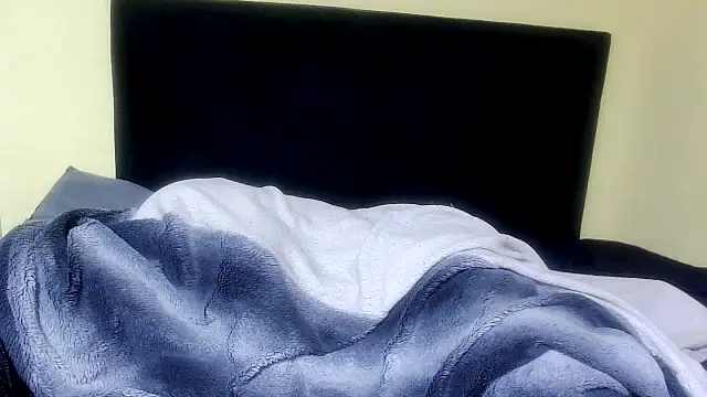 sweettitties21 - SweetTitties21's free webcam - UK Sex Cams