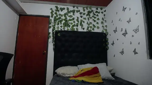 isabel_09 - Isabel_09's free webcam