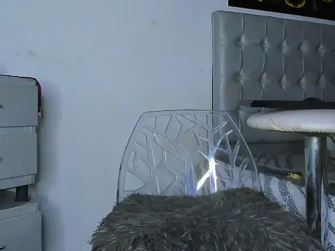 Kendall_Hotsexy_x