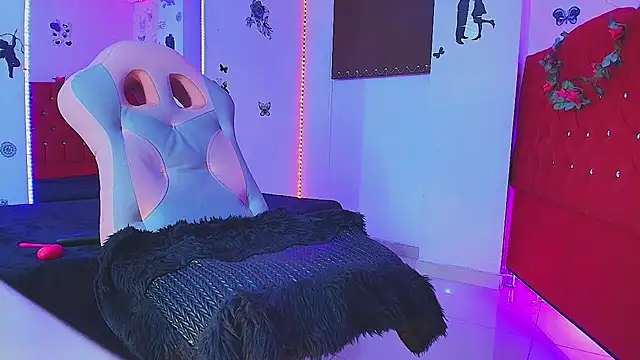 mia_hernnandez