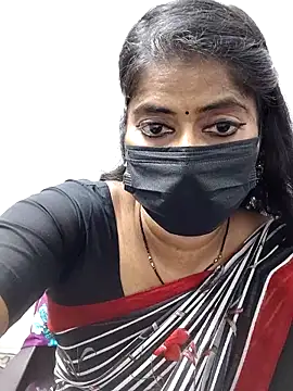 tamil_Sigappu_Roja