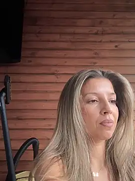  SoniaDeviis chat room