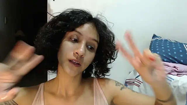 AlinaWoolf_