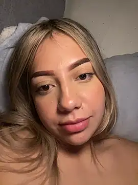 misscat_ - MissCat_'s free webcam