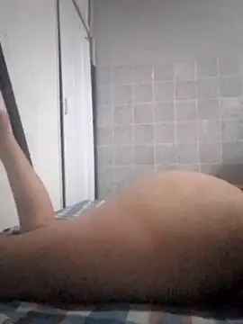 cachorrinha2025 - Cachorrinha2025's free webcam