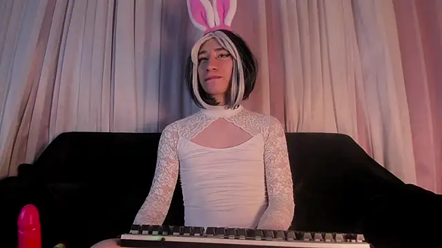  Charlottee_slave chat room