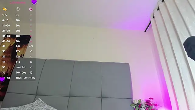  scarlet_hit chat room