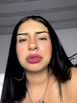 Hilary_pinkk