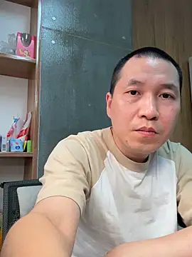 yichengm
