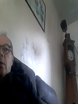 vince072 - Vince072's free webcam - UK Sex Cams