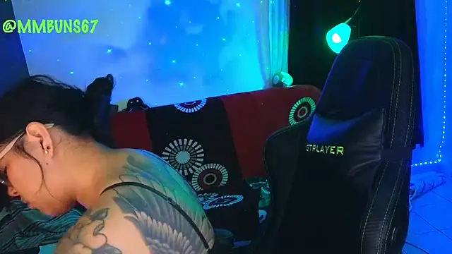 miacanela_xo