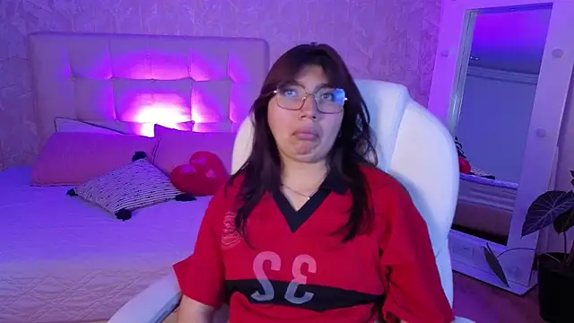 zoe_capeli