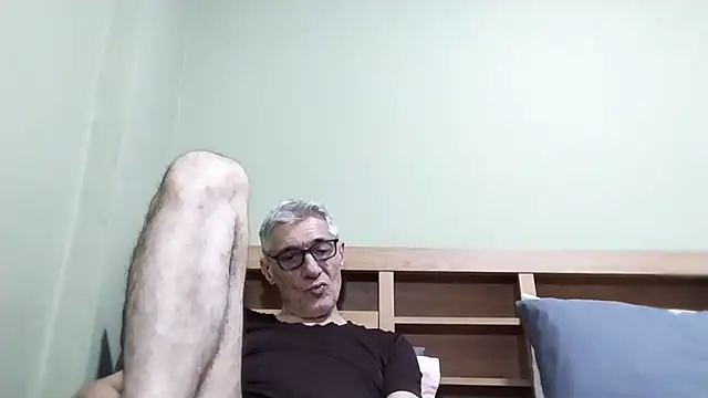 BIGUNCUTHARDCOCK