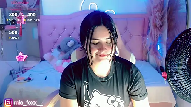 Mia_foxx_