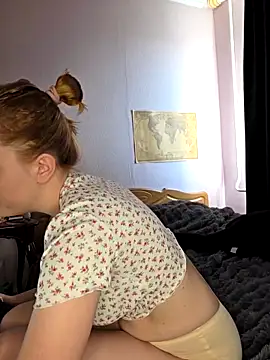 Sweet_Little_Lie live cam screenshot malefemale on Bagaboante — Live Sex Chat & Cams