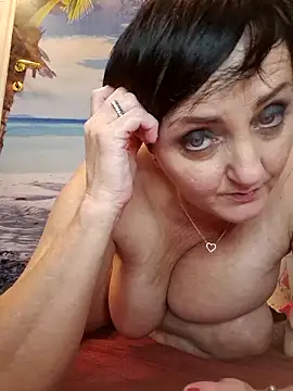 lucillabollente - Lucillabollente's free webcam - UK Sex Cams