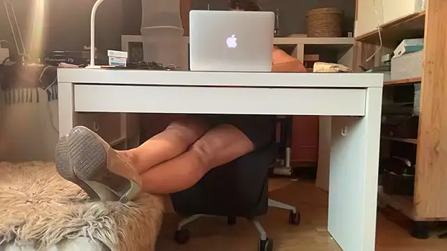 ShakiraLuxorine1