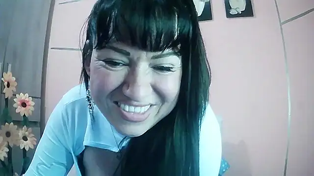 taylor198115 - Taylor198115's free webcam - UK Sex Cams