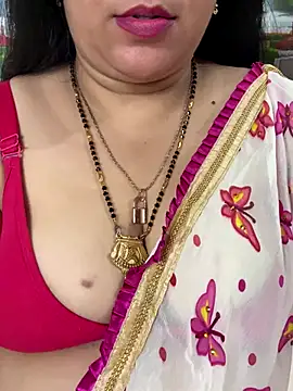 vinky05 from StripChat is Freechat