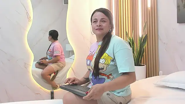 Daphne81_