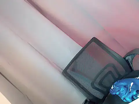 your_hottest_kim live cam screenshot tranny on Bagaboante — Live Sex Chat & Cams