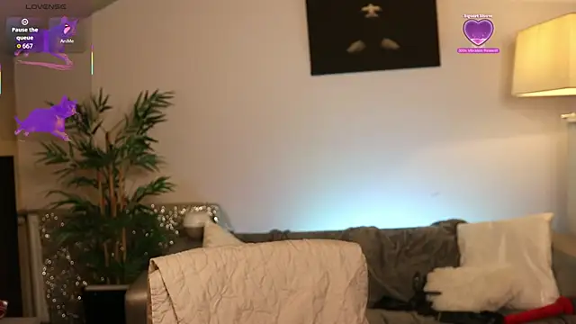 NovaHollisx