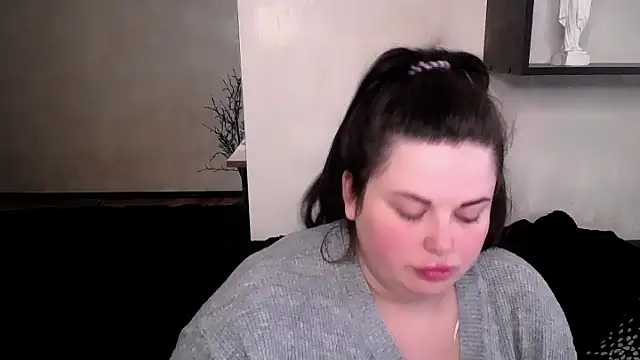 Emily_Mo