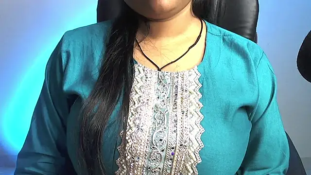 Kannu- live cam screenshot female on Bagaboante — Live Sex Chat & Cams