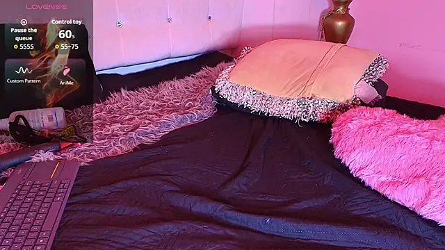 isis_jhempss - Isis_jhempss's free webcam - UK Sex Cams