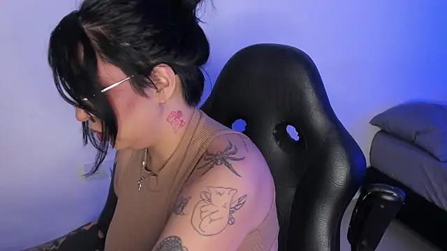 AnnikaMerliahh_ live cam screenshot female from Colombia on Pornmatic – Free Porn Videos & Live Cams