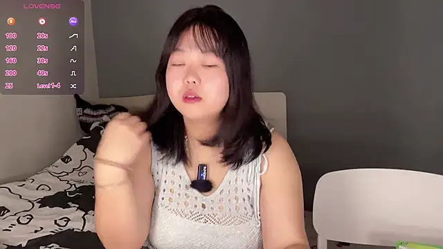 Kittenfishing's Stripchat show and profile