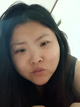 hello098712's Stripchat show and profile