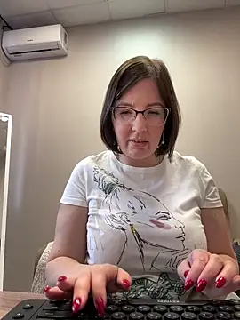 b_bonya_m - B_Bonya_m's free webcam - UK Sex Cams