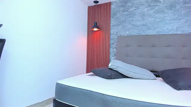 Sam_Clark live cam screenshot male on CamSexing – Live Sex Chat & Webcam Shows