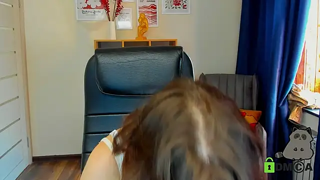 Alina_Mills