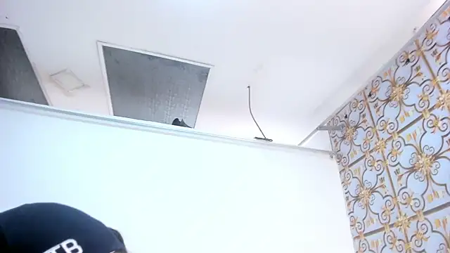 juanmechanic_ - Juanmechanic_'s free webcam - UK Sex Cams