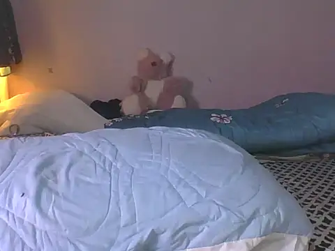 hungrydog18 - Hungrydog18's free webcam - UK Sex Cams