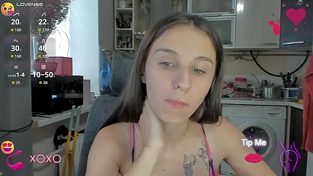  _Nika_Kik chat room