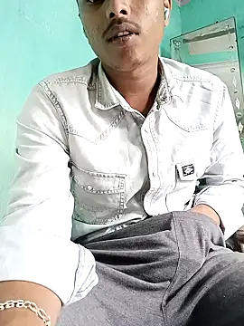 JOHN_IS_LIVE