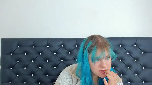 LunaWetPussy