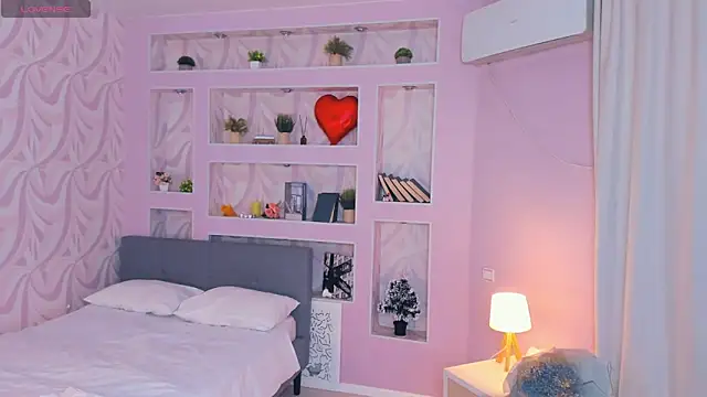 FloraDobb